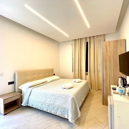 Magenta Rooms Όλμπια Εξωτερικό φωτογραφία